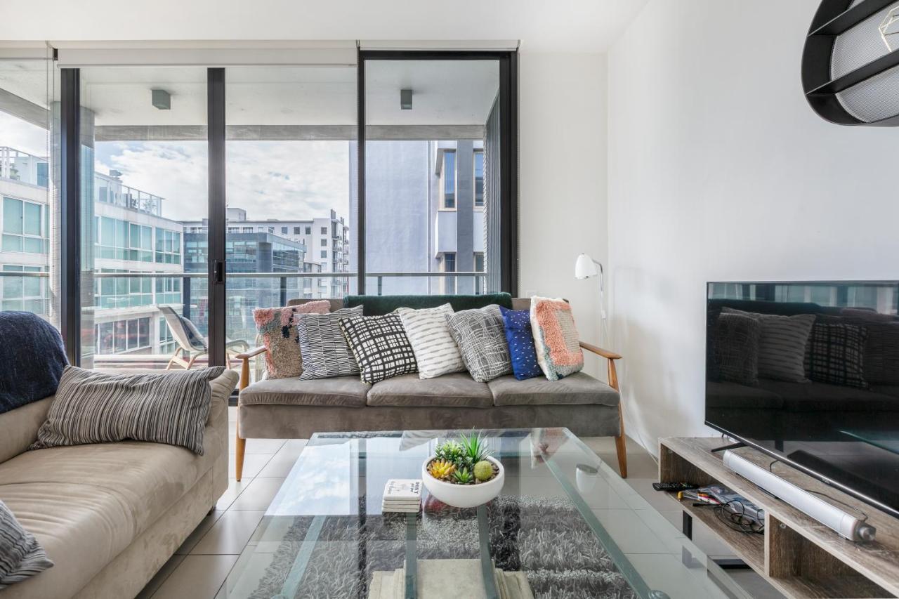 Light, Airy, Spacious Queens Road Apartment 墨尔本 外观 照片