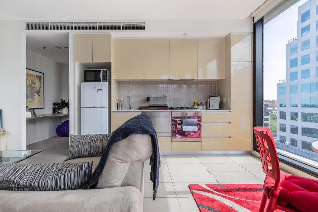 Light, Airy, Spacious Queens Road Apartment 墨尔本 外观 照片