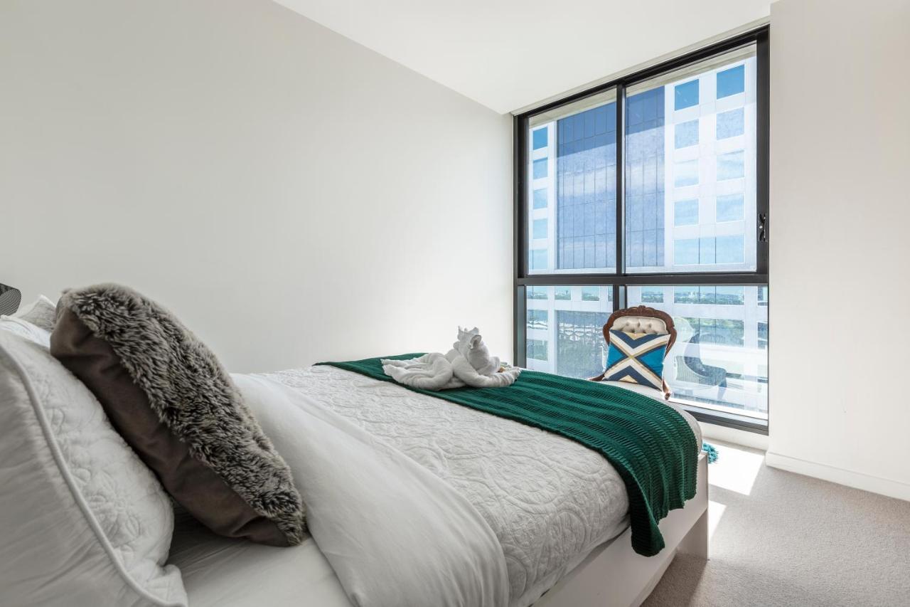 Light, Airy, Spacious Queens Road Apartment 墨尔本 外观 照片